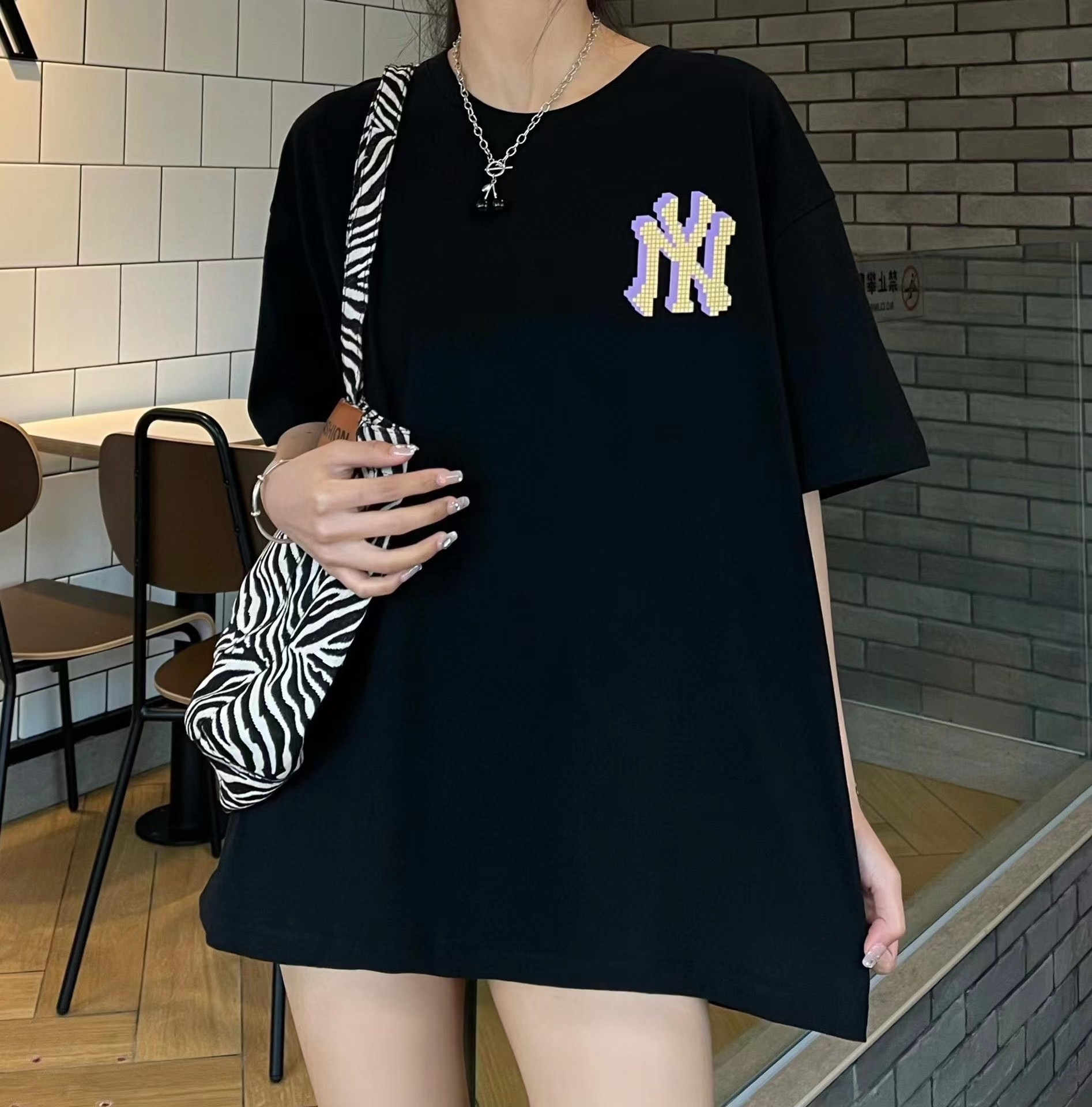 【MLB旗艦店】（エムエルビー）クラシックでスタイリッシュな半袖スウェットシャツ00671