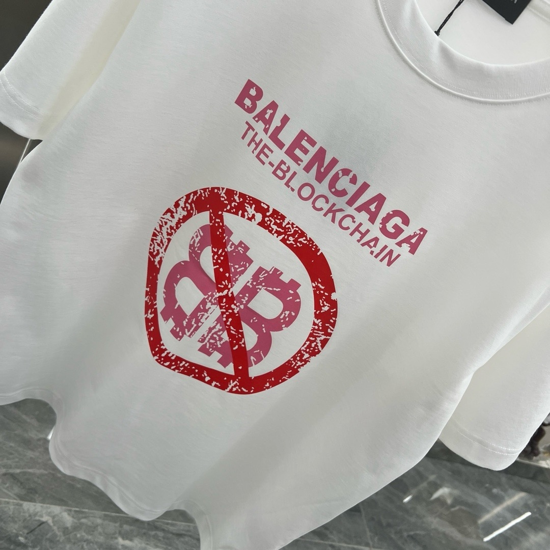 【BALENCIAGA旗艦店】（バレンシアガ）クラシックでスタイリッシュな半袖スウェットシャツ01292