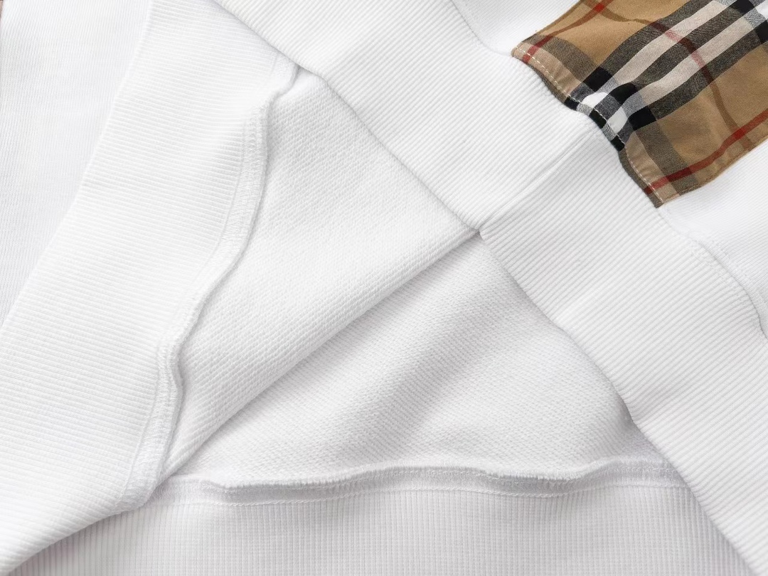 【BURBERRY旗艦店】（バーバリー）クラシックでスタイリッシュな長袖スウェットシャツ00134