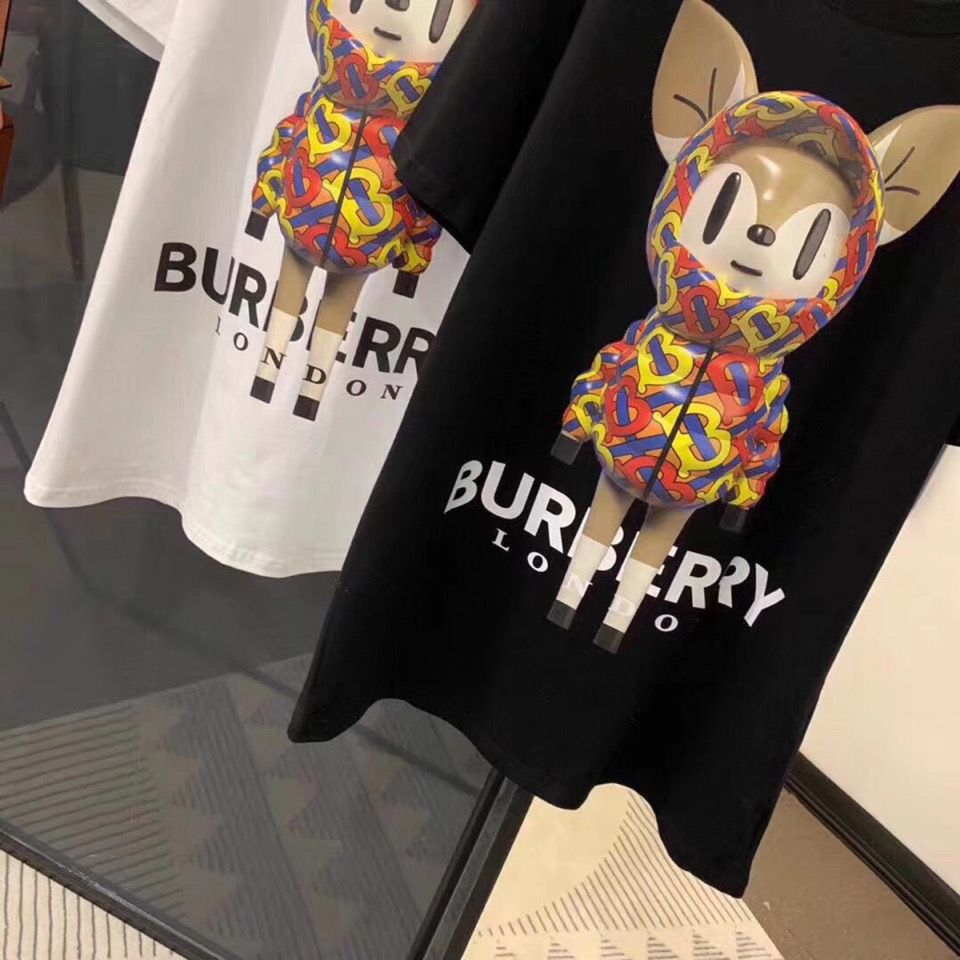 【BURBERRY旗艦店】（バーバリー）クラシックでスタイリッシュな半袖スウェットシャツ00289