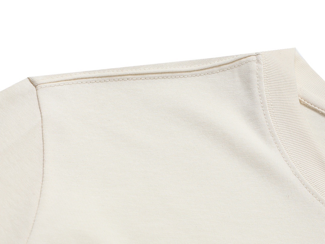 【GUCCI旗艦店】（グッチ）クラシックでスタイリッシュな半袖スウェットシャツ00455