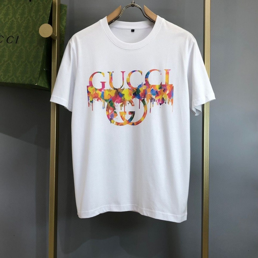 【GUCCI旗艦店】（グッチ）クラシックでスタイリッシュな半袖スウェットシャツ01579