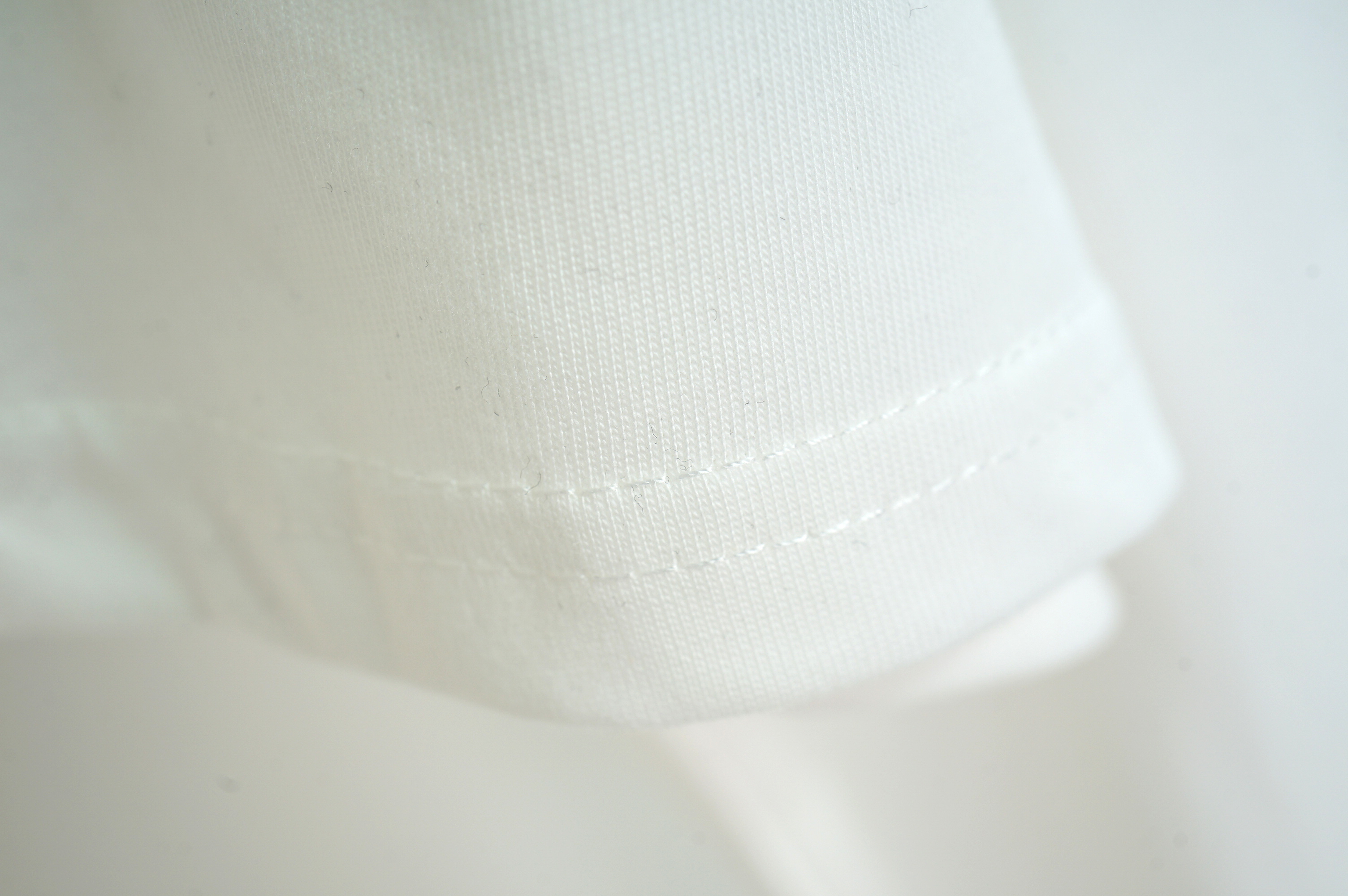 【GUCCI旗艦店】（グッチ）クラシックでスタイリッシュな半袖スウェットシャツ01850