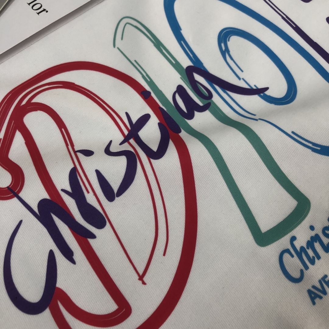 【DIOR旗艦店】（ディオール）クラシックでスタイリッシュな半袖スウェットシャツ01228