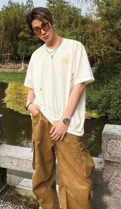 【The North Face旗艦店】（ザ・ノース・フェイス）クラシックでスタイリッシュな半袖スウェットシャツ01253