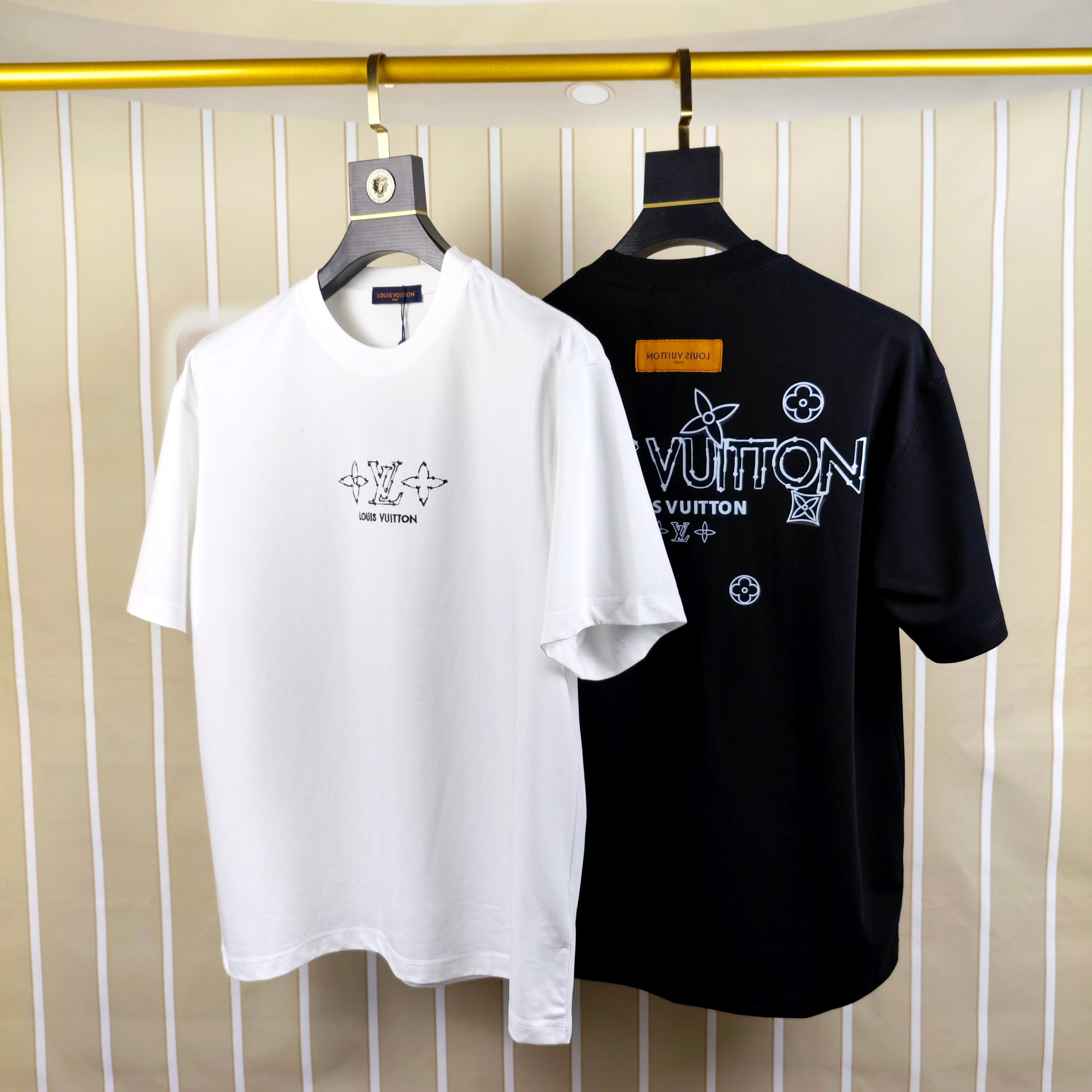 【LV旗艦店】（ルイ・ヴィトン）クラシックでスタイリッシュな半袖スウェットシャツ00294