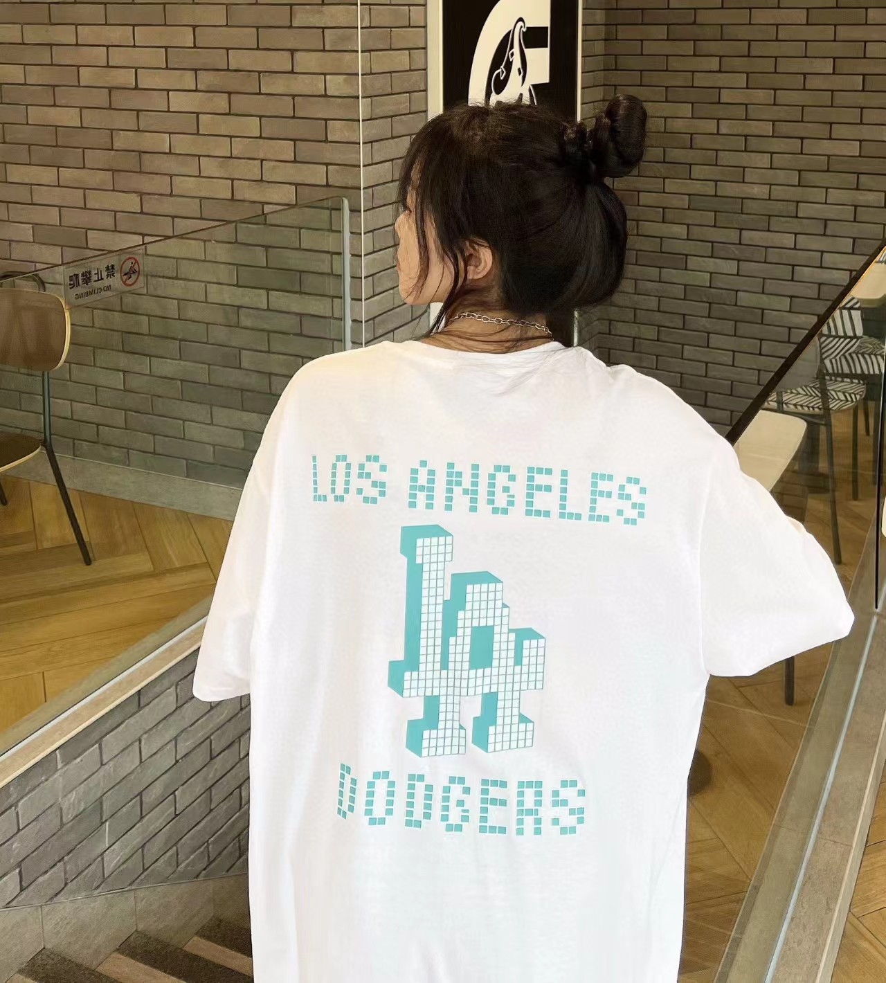 【MLB旗艦店】（エムエルビー）クラシックでスタイリッシュな半袖スウェットシャツ00671