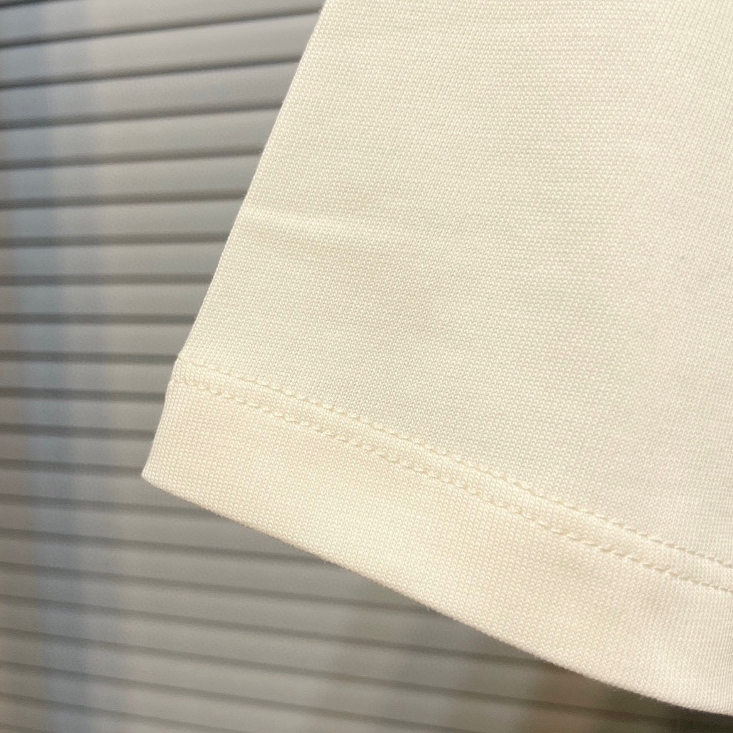 【GUCCI旗艦店】（グッチ）クラシックでスタイリッシュな半袖スウェットシャツ00253