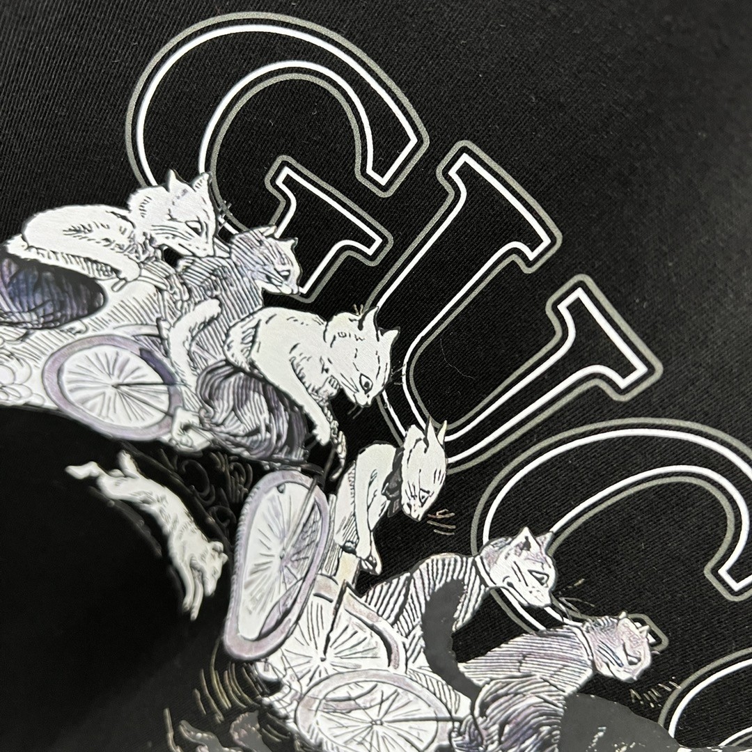 【GUCCI旗艦店】（グッチ）クラシックでスタイリッシュな半袖スウェットシャツ00593