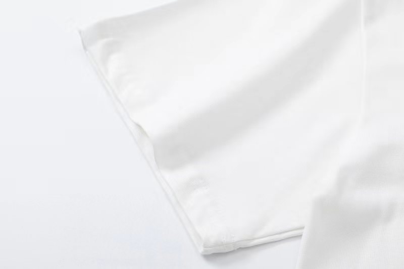 【GUCCI旗艦店】（グッチ）クラシックでスタイリッシュな半袖スウェットシャツ00626