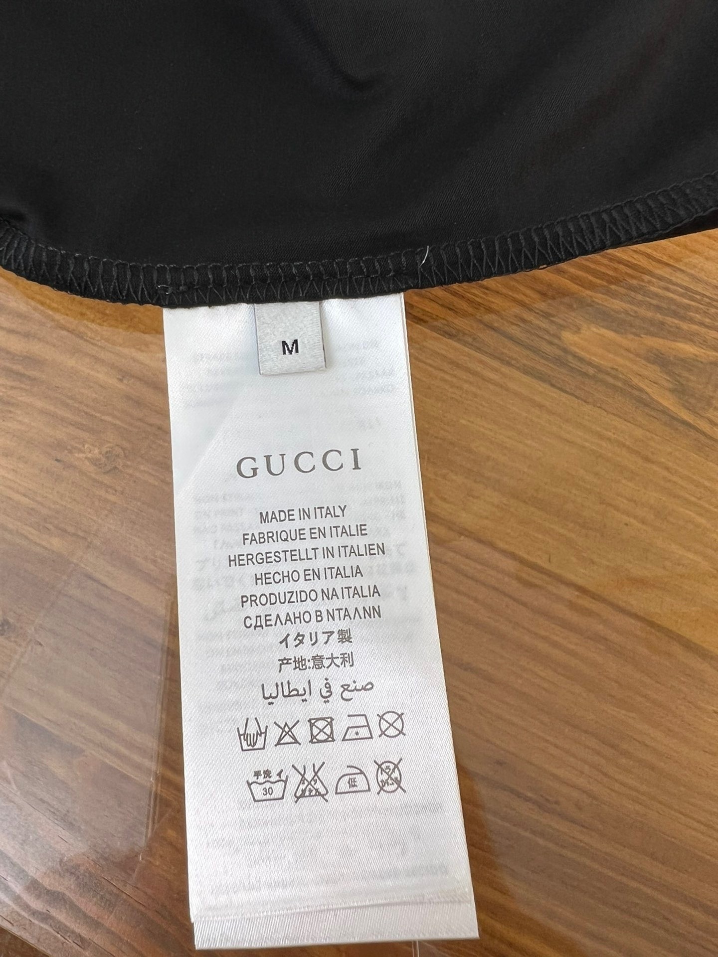 【GUCCI旗艦店】（グッチ）クラシックでスタイリッシュな半袖スウェットシャツ00689