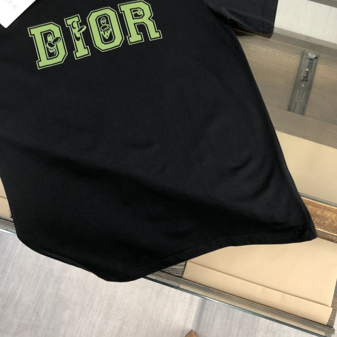 【DIOR旗艦店】（ディオール）クラシックでスタイリッシュな半袖スウェットシャツ00469