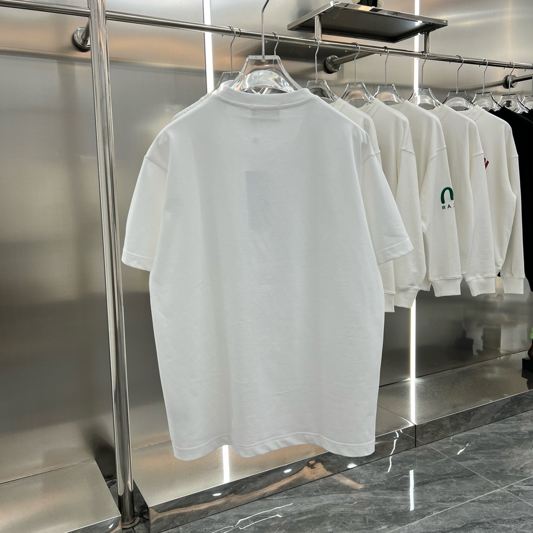 【BALENCIAGA旗艦店】（バレンシアガ）クラシックでスタイリッシュな半袖スウェットシャツ01292