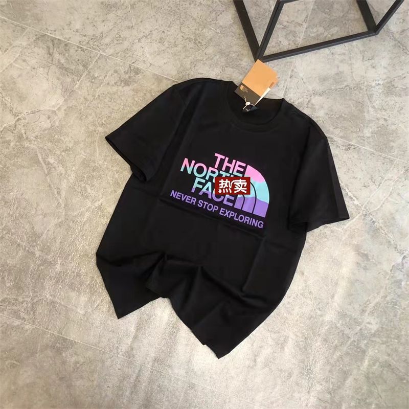 【The North Face旗艦店】（ザ・ノース・フェイス）クラシックでスタイリッシュな半袖スウェットシャツ01116