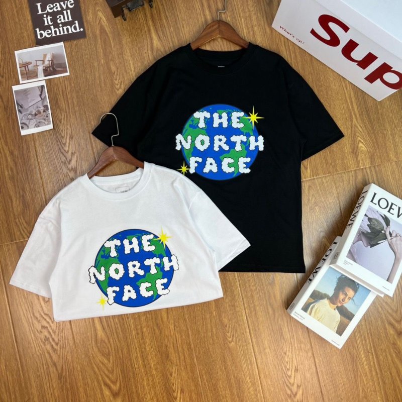 【The North Face旗艦店】（ザ・ノース・フェイス）クラシックでスタイリッシュな半袖スウェットシャツ01364