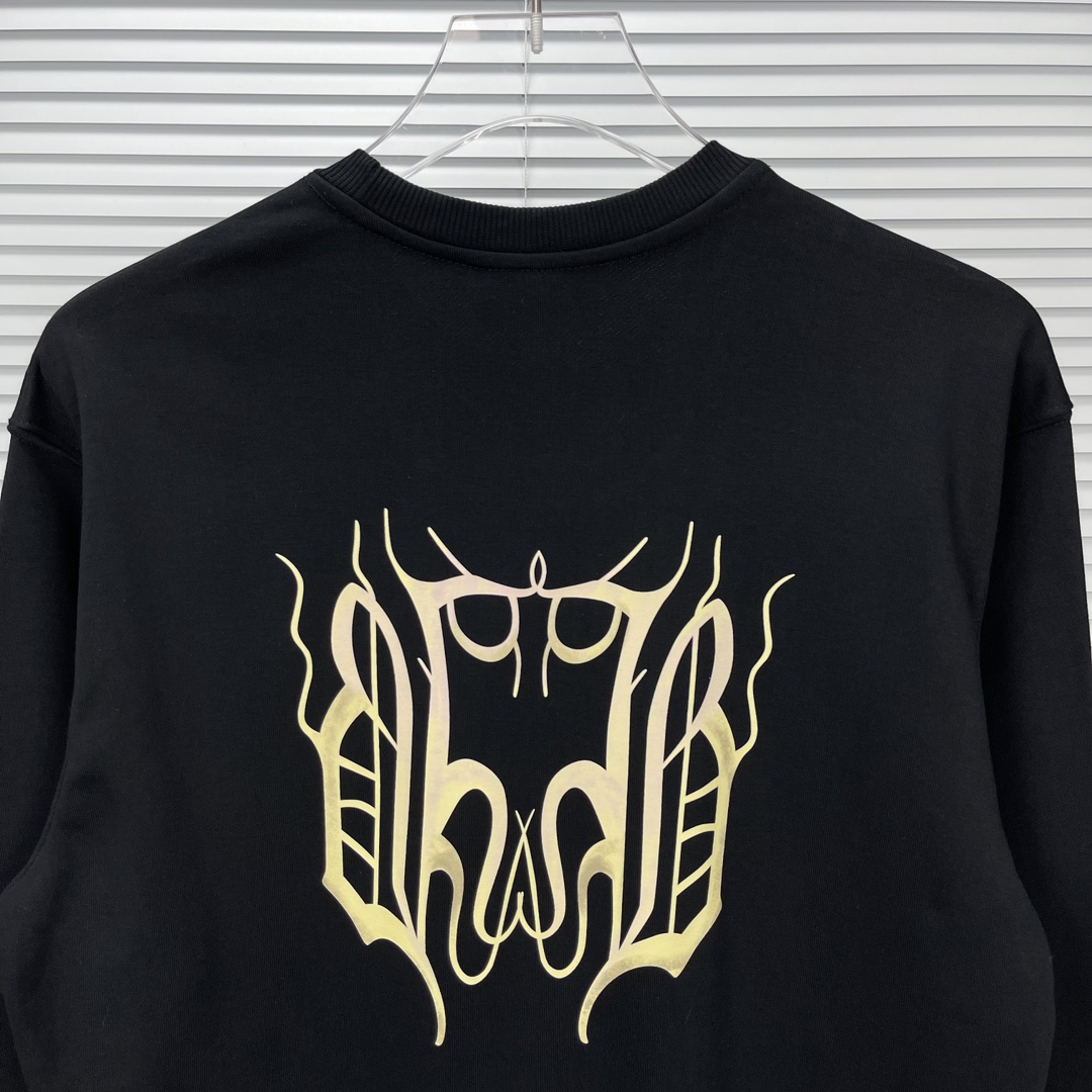 【BALENCIAGA旗艦店】（バレンシアガ）クラシックでスタイリッシュな長袖スウェットシャツ01917