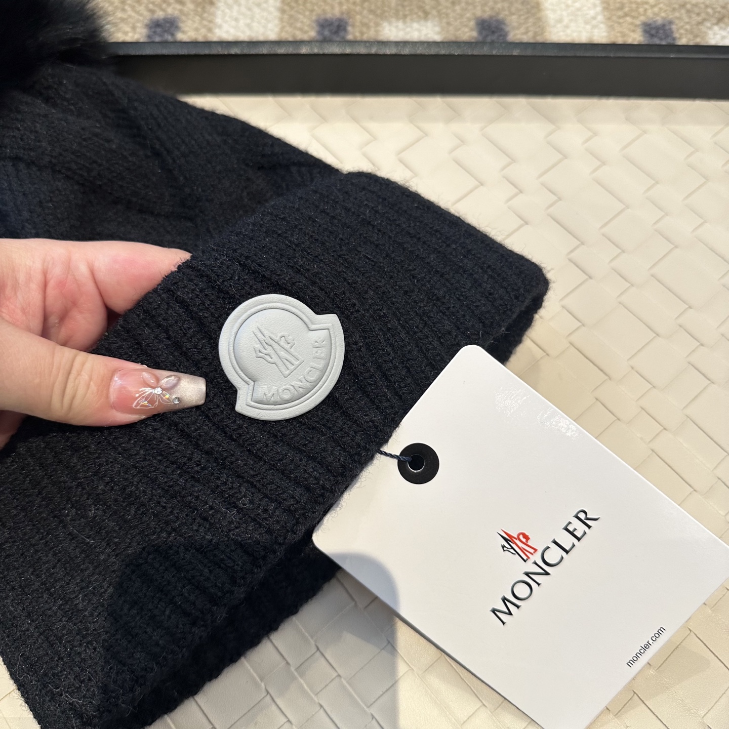 【MONCLER旗艦店】（モンクレール）時代を超えて人気のクラシックな帽子秋冬コレクション