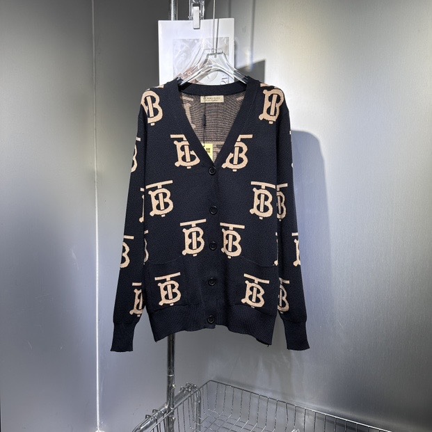 【BURBERRY旗艦店】（バーバリー）クラシックでスタイリッシュな長袖スウェットシャツ00713