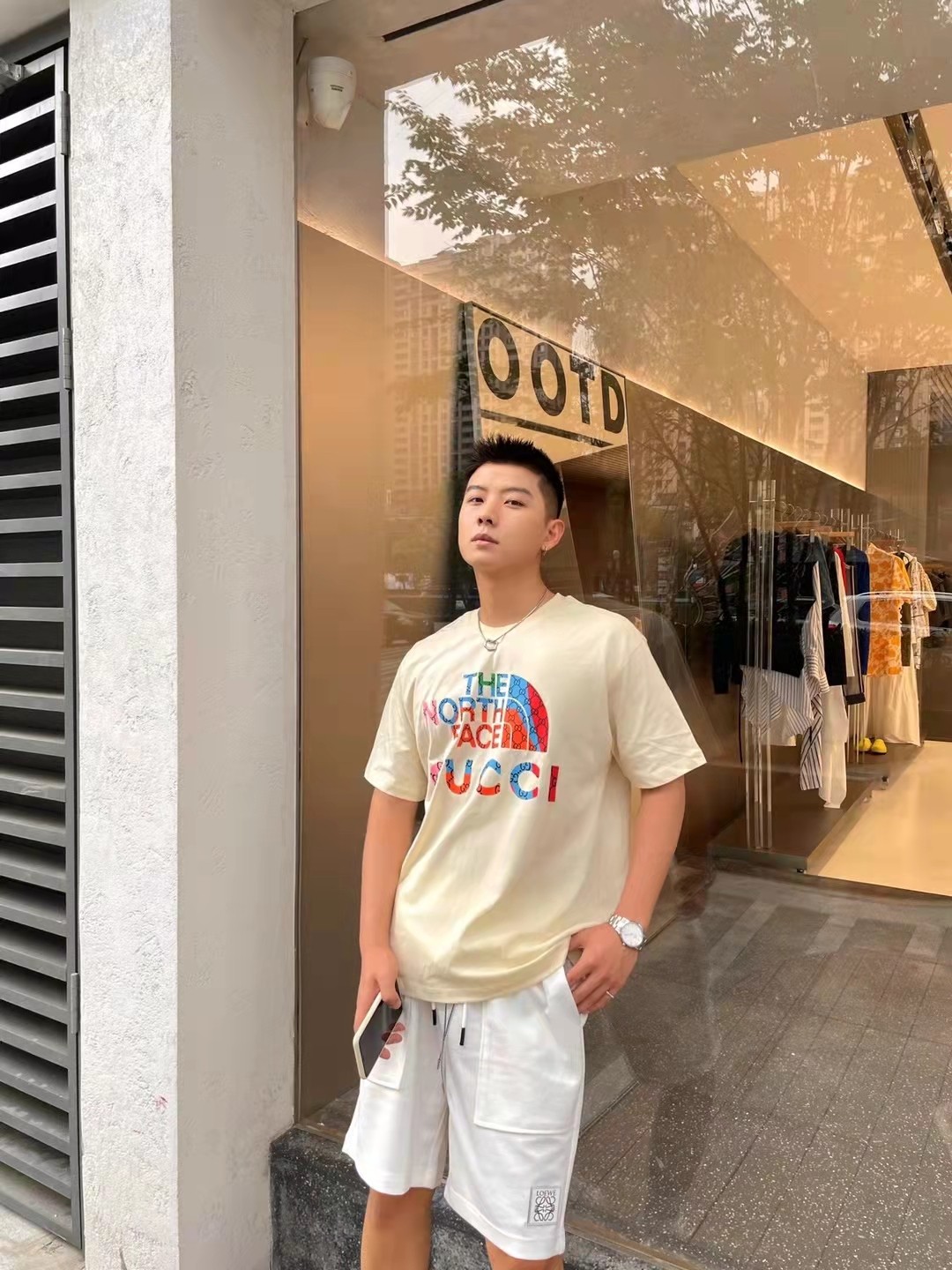 【GUCCI旗艦店】（グッチ）クラシックでスタイリッシュな半袖スウェットシャツ00316