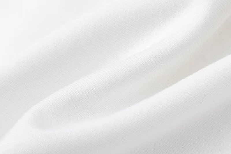 【GUCCI旗艦店】（グッチ）クラシックでスタイリッシュな半袖スウェットシャツ00626