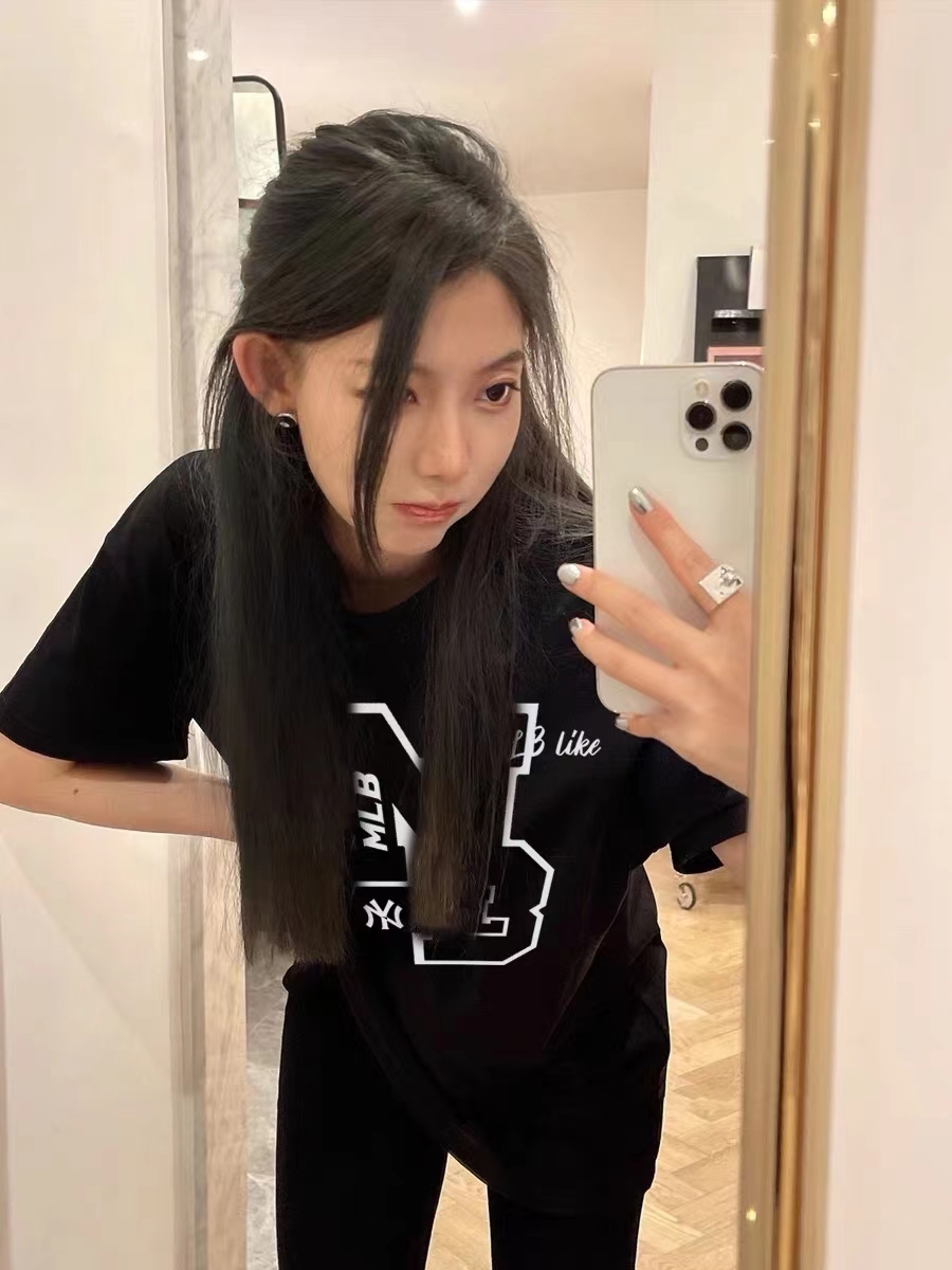 【MLB旗艦店】（エムエルビー）クラシックでスタイリッシュな半袖スウェットシャツ00666