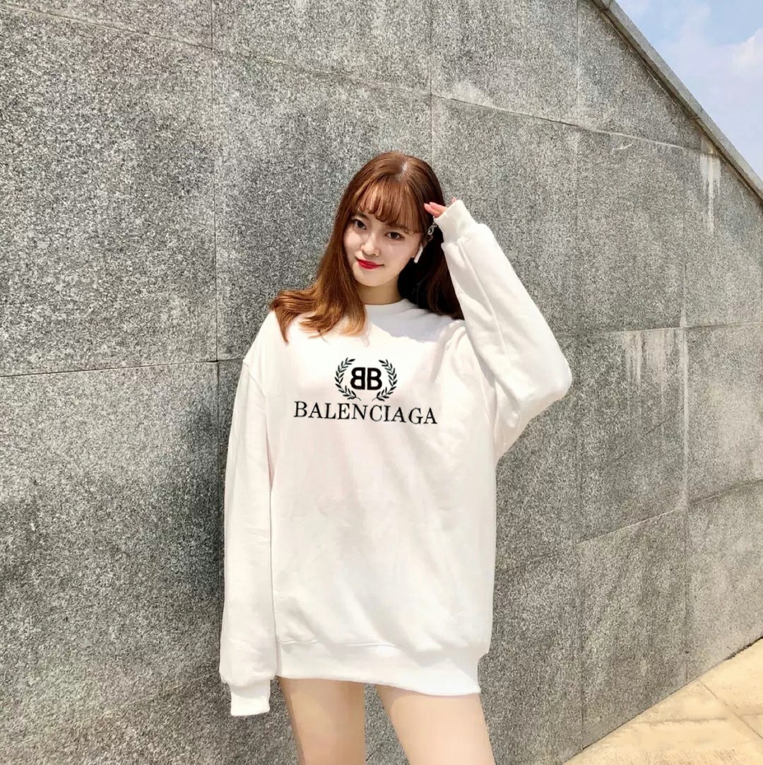 【BALENCIAGA旗艦店】（バレンシアガ）クラシックでスタイリッシュな長袖スウェットシャツ01678