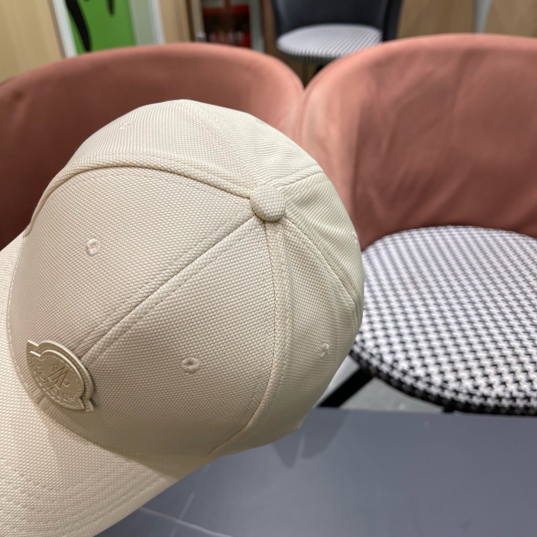 【MONCLER旗艦店】（モンクレール）時代を超えて人気のクラシックな帽子春夏コレクション