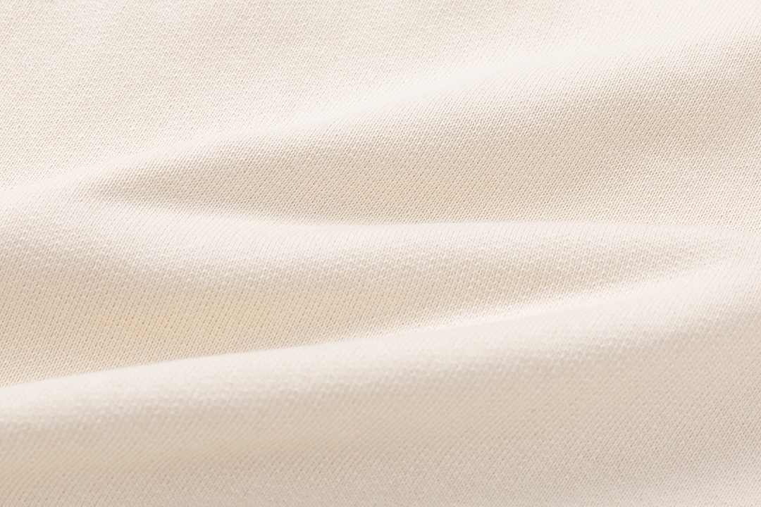 【GUCCI旗艦店】（グッチ）クラシックでスタイリッシュな長袖スウェットシャツ01210