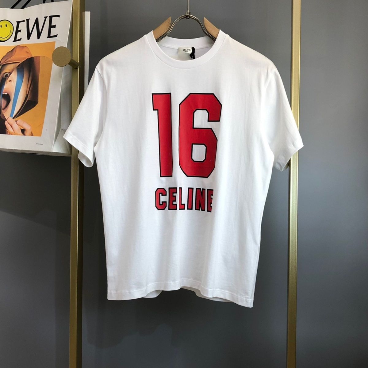 【Celine旗艦店】（セリーヌ）クラシックでスタイリッシュな半袖スウェットシャツ01828