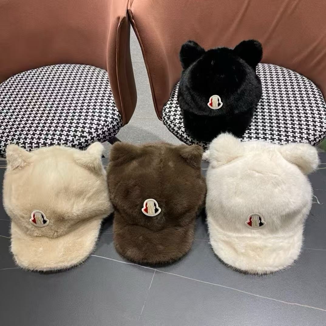 【MONCLER旗艦店】（モンクレール）時代を超えて人気のクラシックな帽子秋冬コレクション