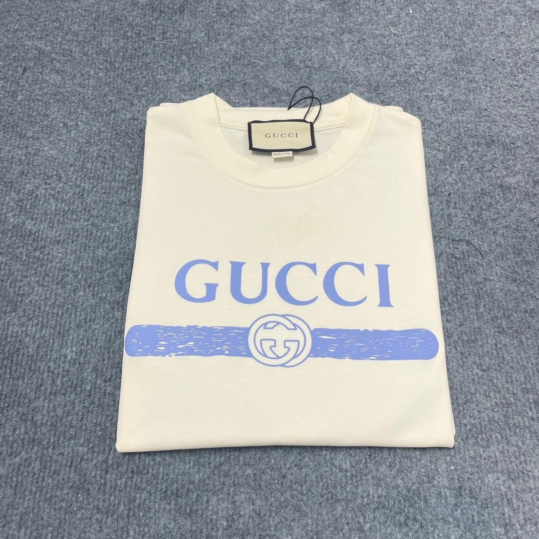 【GUCCI旗艦店】（グッチ）クラシックでスタイリッシュな半袖スウェットシャツ00253