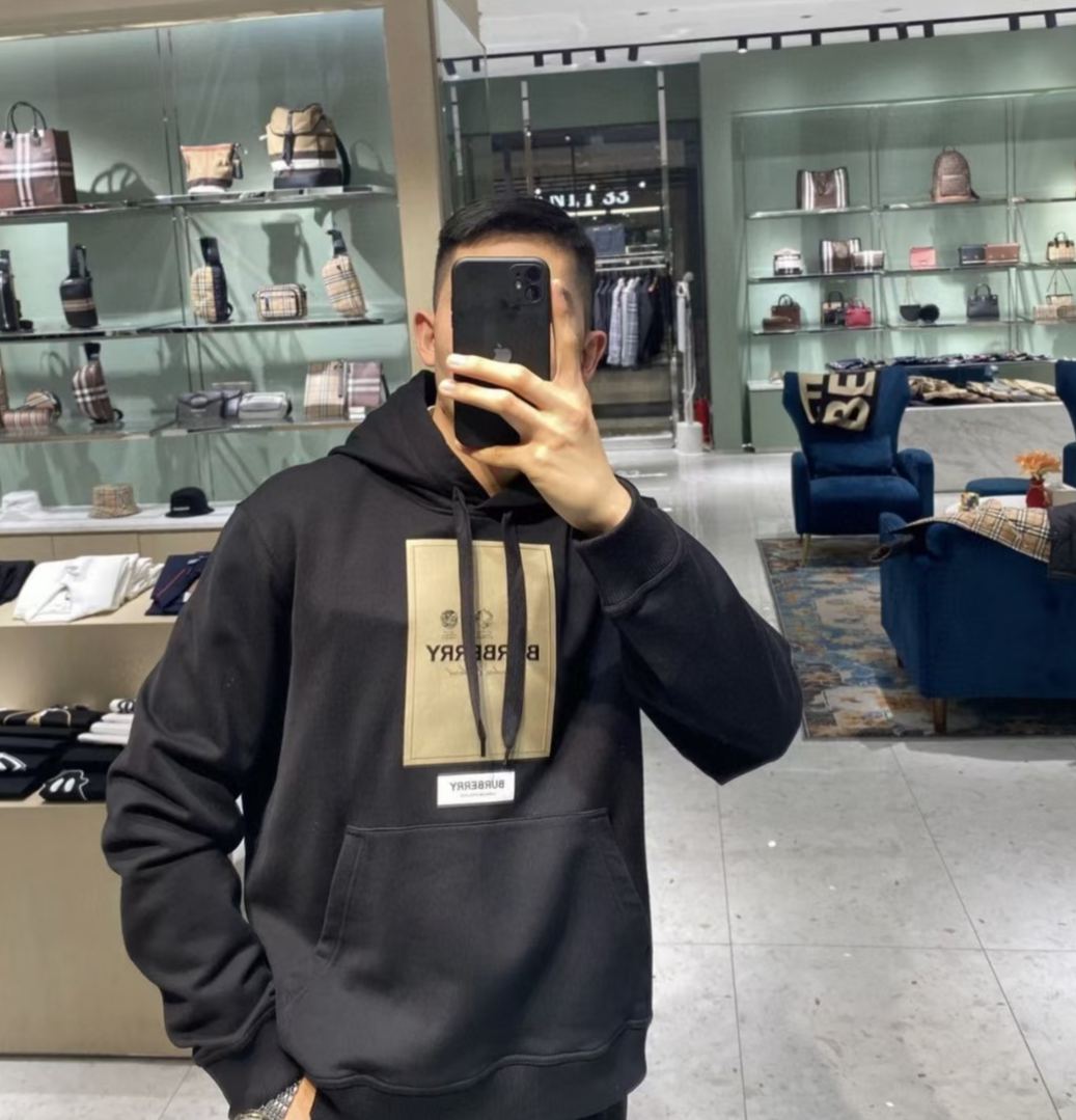 【BURBERRY旗艦店】（バーバリー）クラシックでスタイリッシュな長袖スウェットシャツ01127