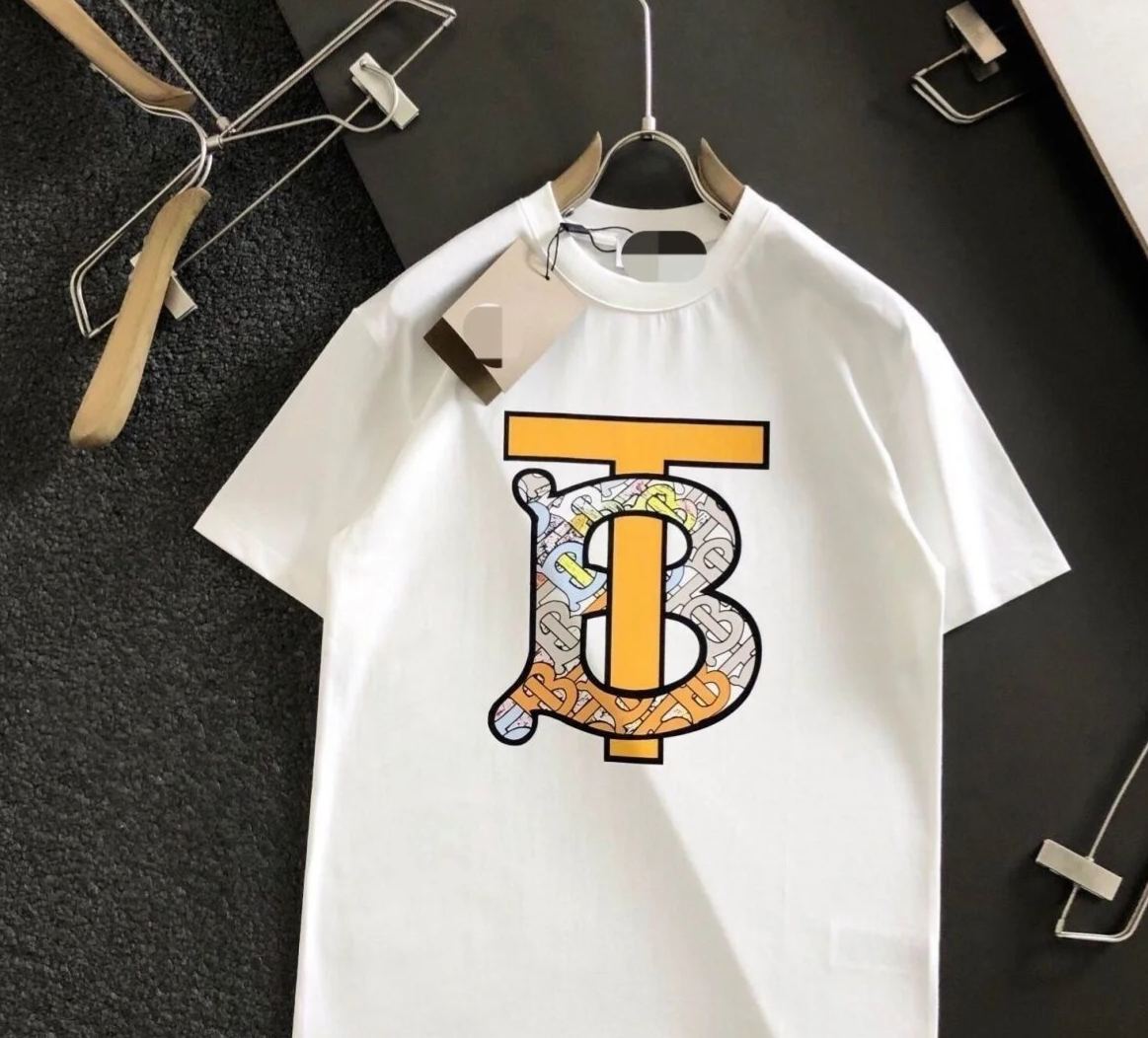 【BURBERRY旗艦店】（バーバリー）クラシックでスタイリッシュな半袖スウェットシャツ01752