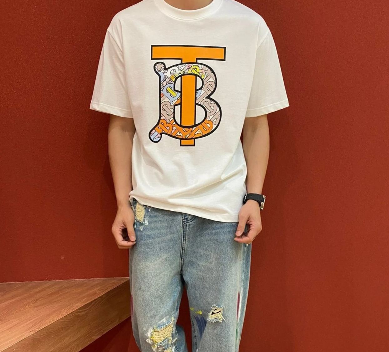 【BURBERRY旗艦店】（バーバリー）クラシックでスタイリッシュな半袖スウェットシャツ01752