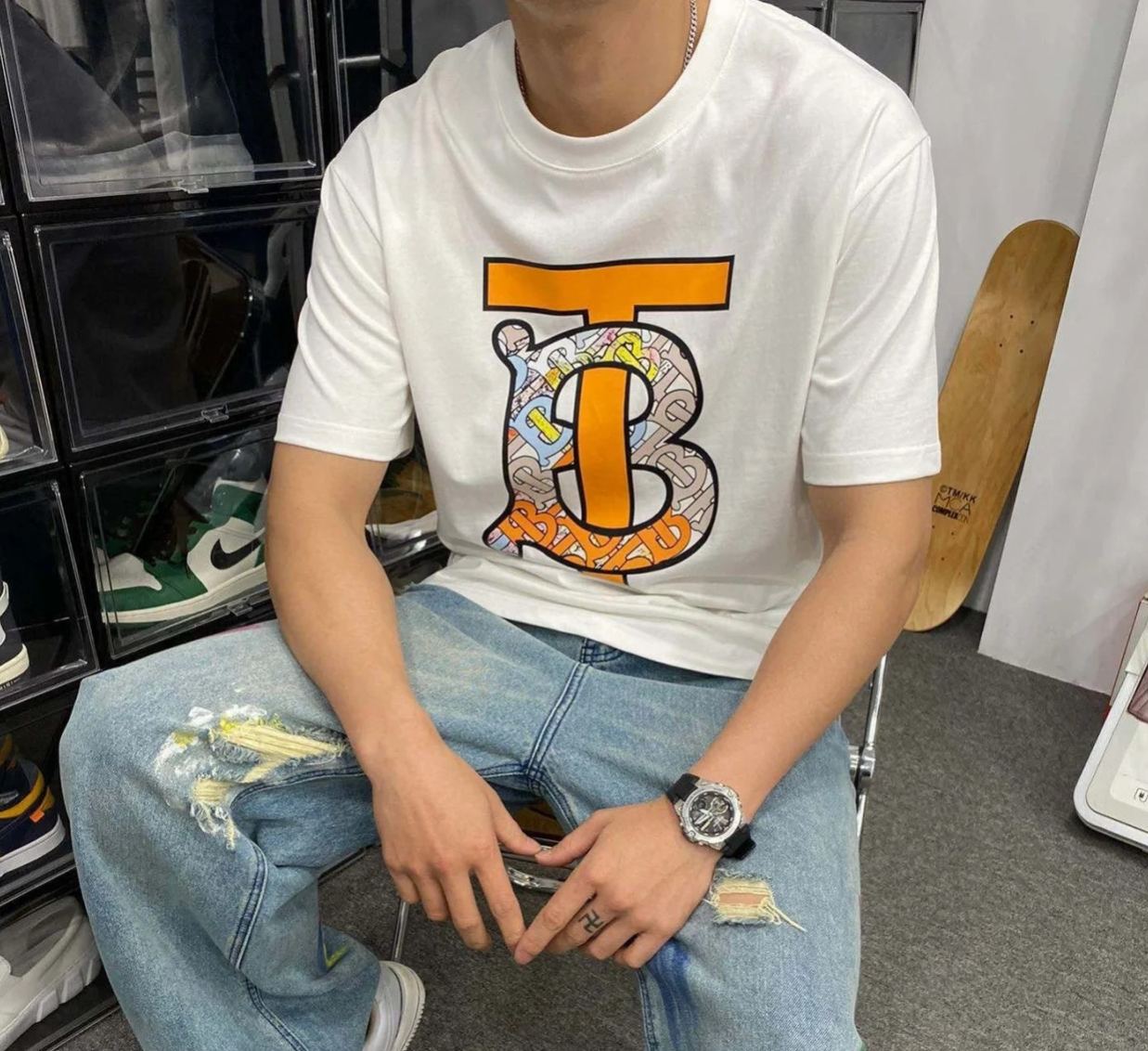 【BURBERRY旗艦店】（バーバリー）クラシックでスタイリッシュな半袖スウェットシャツ01752