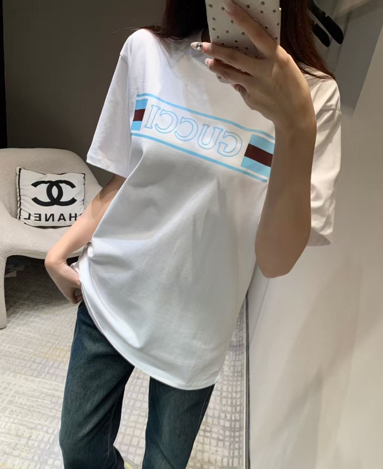 【GUCCI旗艦店】（グッチ）クラシックでスタイリッシュな半袖スウェットシャツ00459