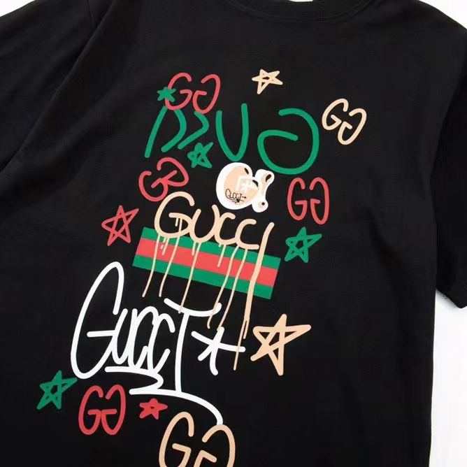 【GUCCI旗艦店】（グッチ）クラシックでスタイリッシュな半袖スウェットシャツ01740