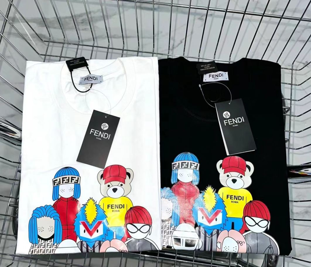 【Fendi旗艦店】（フェンディ）クラシックでスタイリッシュな半袖スウェットシャツ01606