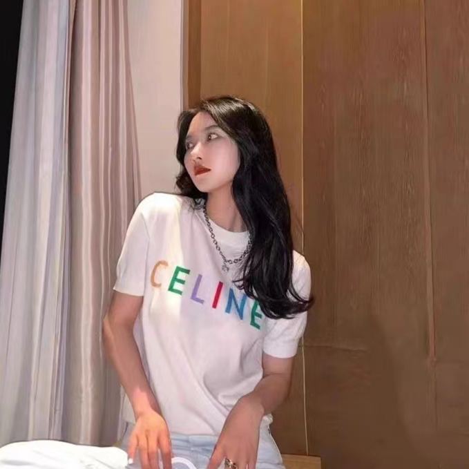 【Celine旗艦店】（セリーヌ）クラシックでスタイリッシュな半袖スウェットシャツ01723