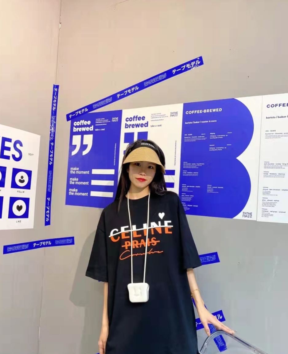 【Celine旗艦店】（セリーヌ）クラシックでスタイリッシュな半袖スウェットシャツ00551