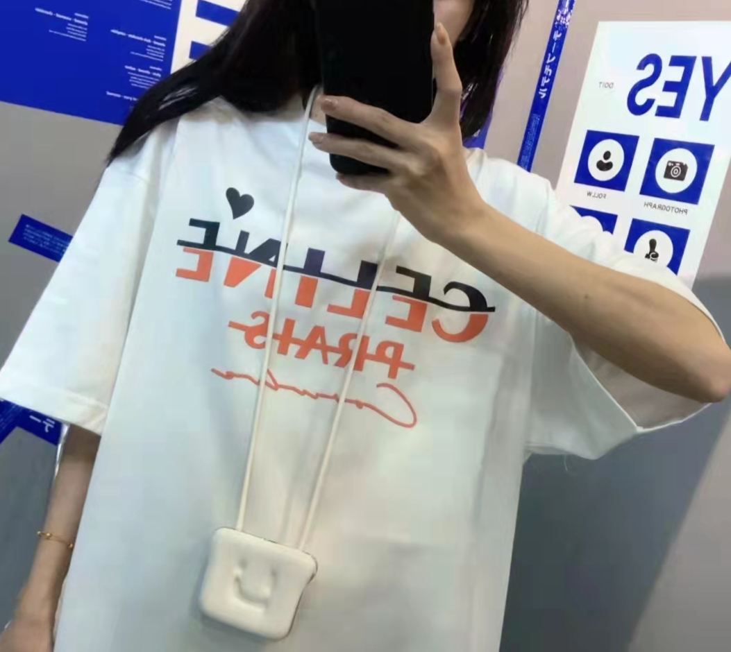 【Celine旗艦店】（セリーヌ）クラシックでスタイリッシュな半袖スウェットシャツ00551