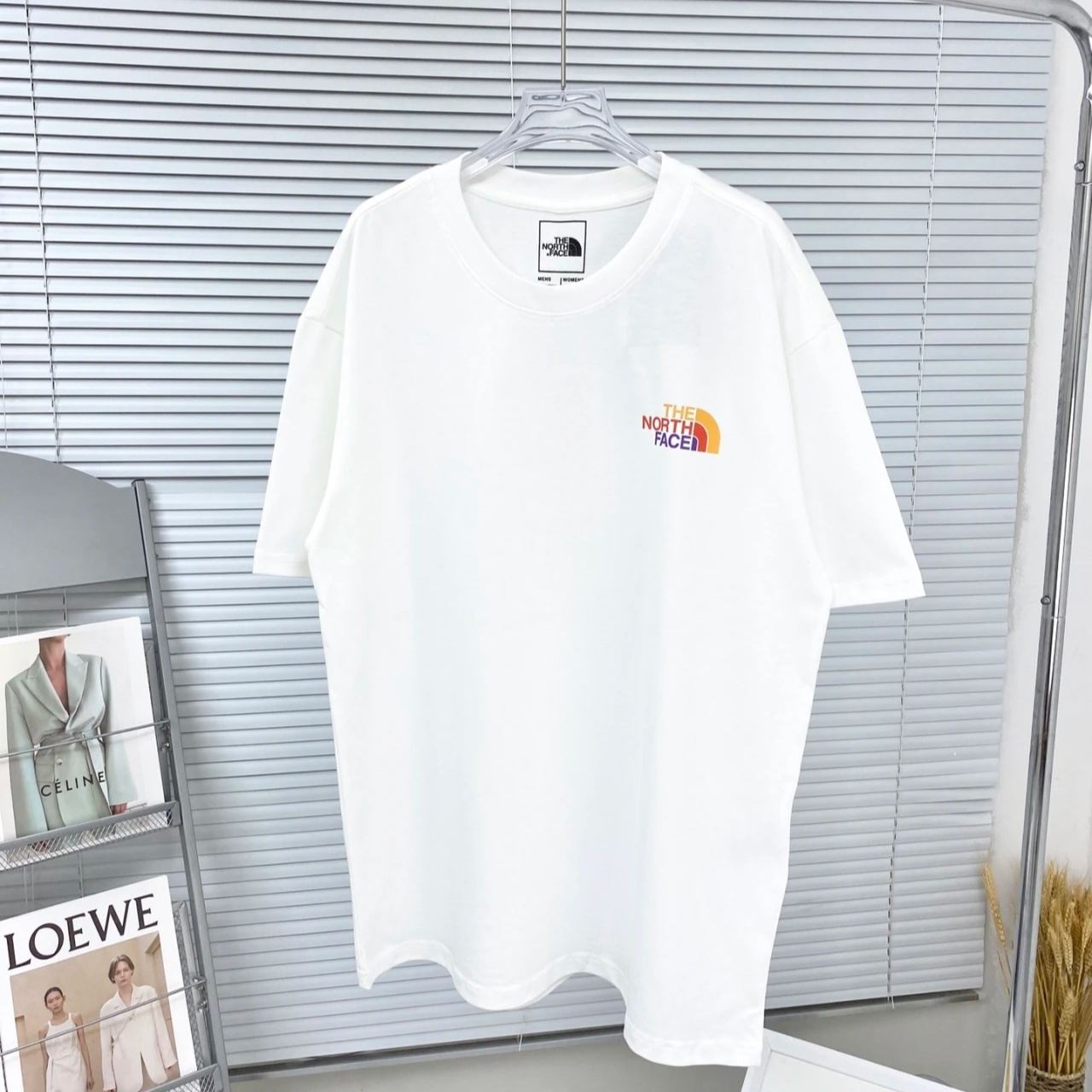 【The North Face旗艦店】（ザ・ノース・フェイス）クラシックでスタイリッシュな半袖スウェットシャツ00570