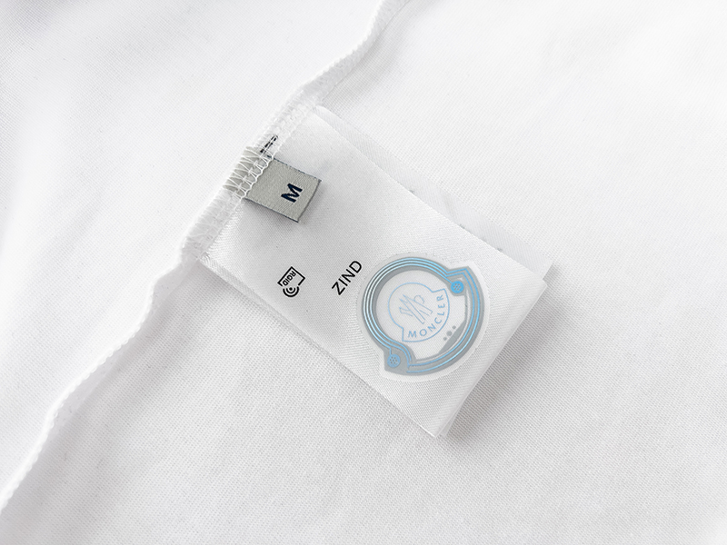 【MONCLER旗艦店】（モンクレール）クラシックでスタイリッシュな半袖スウェットシャツ06