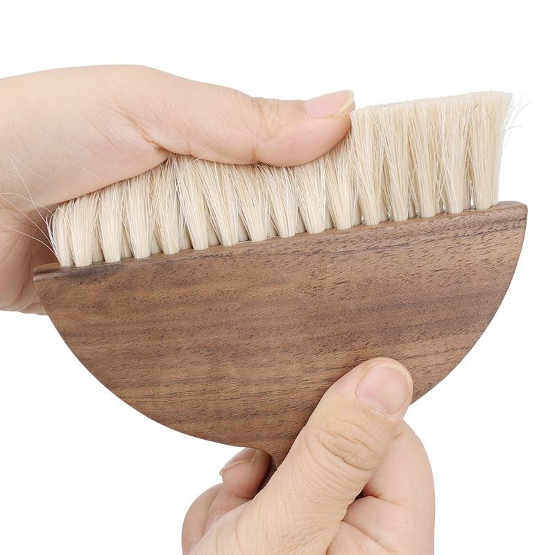 ชุดไม้กวาดขนม้าทำจากไม้วอลนัท