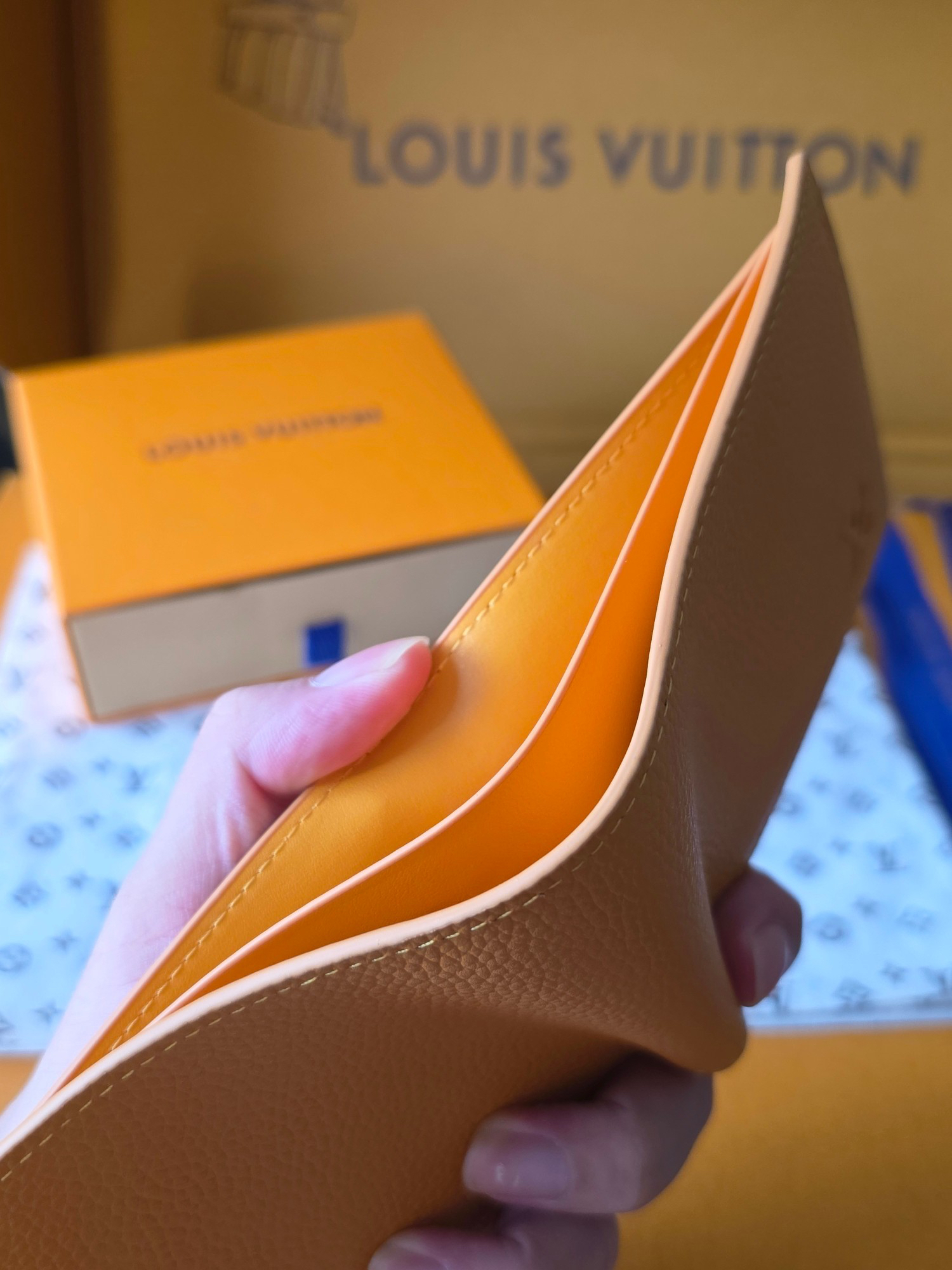 LOUIS VUITTON ポルトフォイユ・ミュルティプル ワックスドカーフスキン ターコイズブルー 二つ折り ウォレット