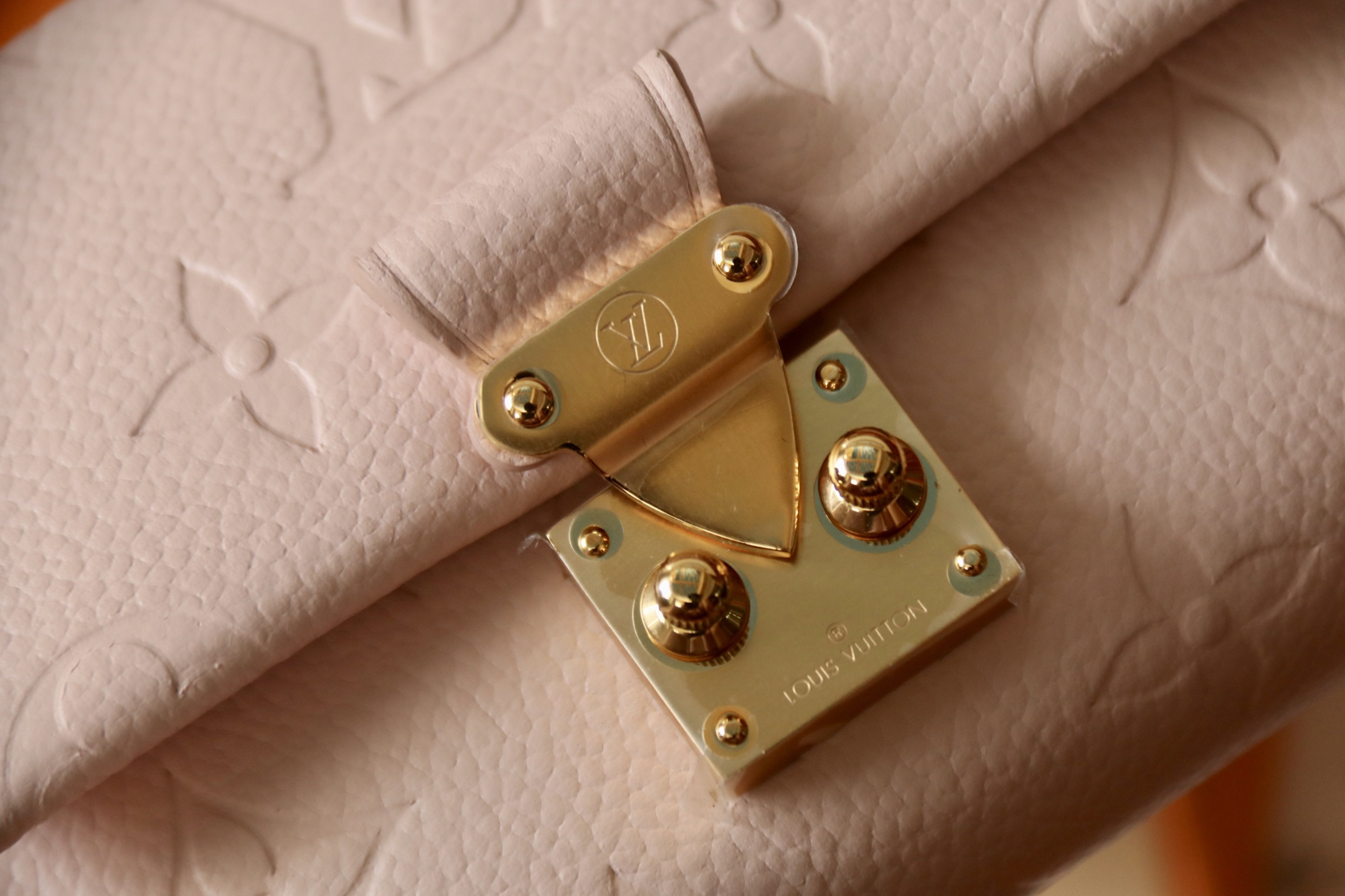 LOUIS VUITTON ポルトフォイユ・メティス モノグラムアンプラント ローズバレリーヌ 三つ折り ウォレット