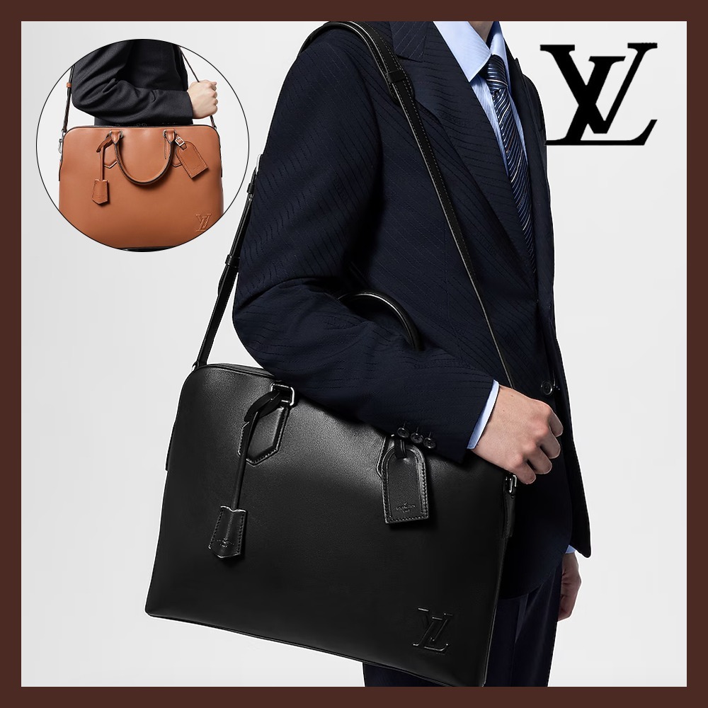 《大人っぽく上品なデザイン》LV ドキュメント ボヤージュ PM M21340