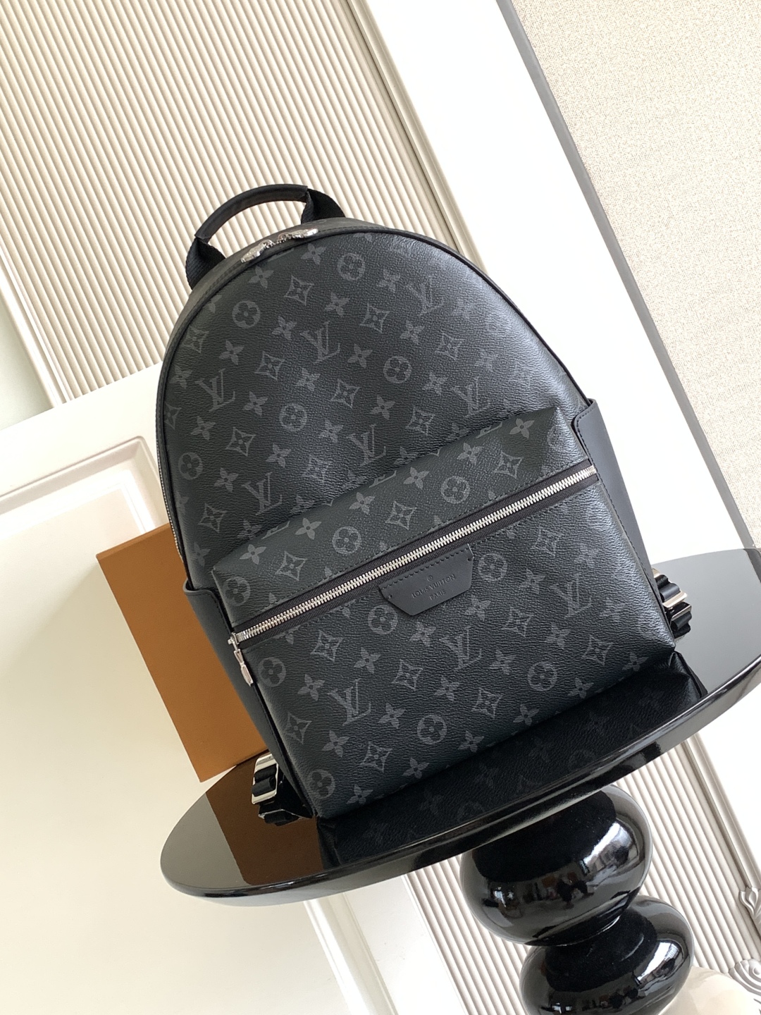 LOUIS VUITTON Discovery PM モノグラムエクリプス バックパック ルイヴィトン