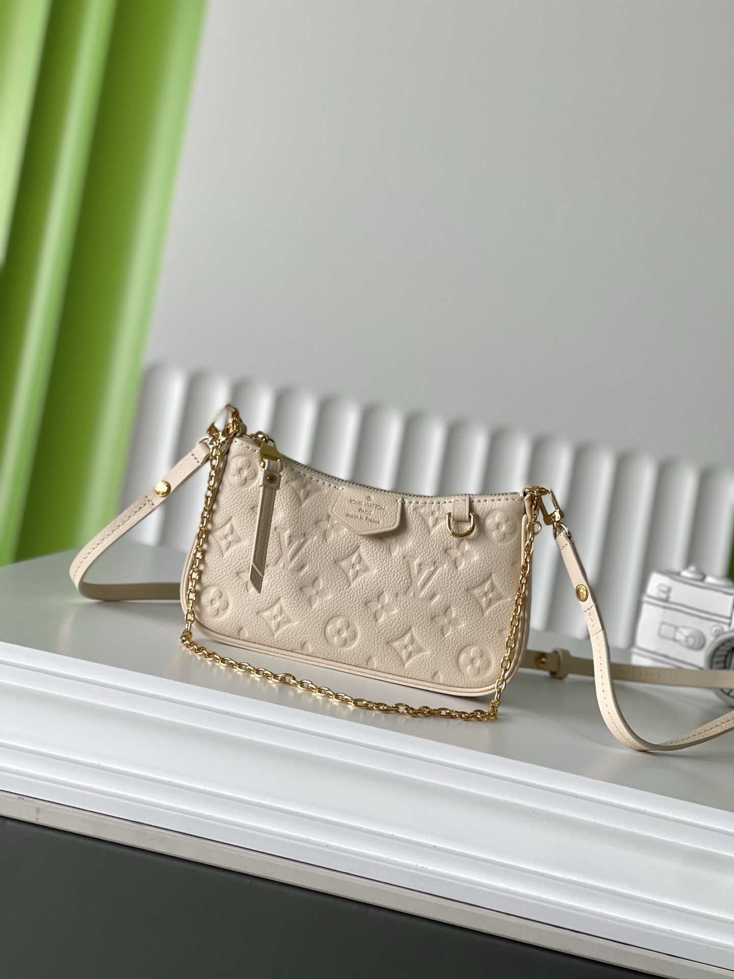 LOUIS VUITTON Easy Pouch On Strap M81066 モノグラムアンプラント クリームホワイト クロスボディバッグ ルイヴィトン