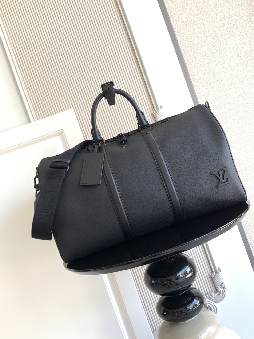 LOUIS VUITTON LV Egram カウハイド ブラック キャリーオンボストンバッグ ルイヴィトン